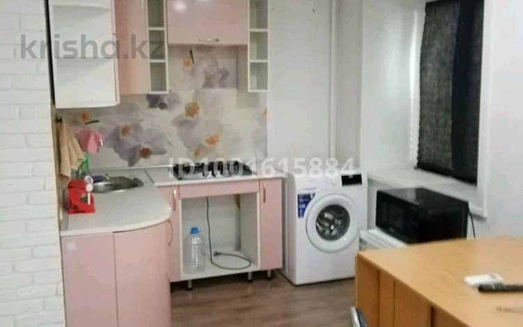 1-бөлмелі пәтер · 30.1 м² · 2/5 қабат, Комарова 13 — Возле старой маг Берёзки, бағасы: 150 000 〒 в Костанае — фото 2