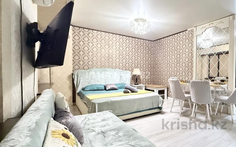 1-бөлмелі пәтер · 40 м² · 2/9 қабат, Кунаева 49, бағасы: 14 900 ₸ в Алматы, Медеуский р-н — фото 2