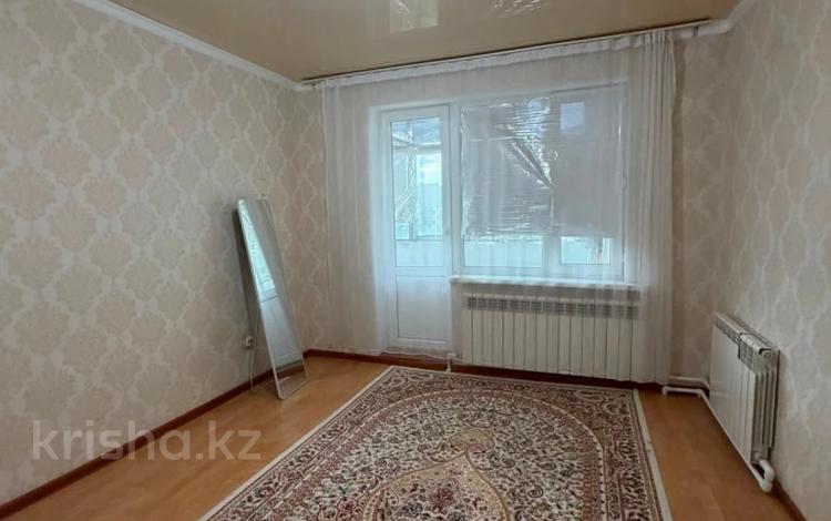 2-бөлмелі пәтер · 36.5 м² · 5/5 қабат, 2 ш/а., Гришина, бағасы: 11.7 млн ₸ в Актобе, мкр 8 — фото 2
