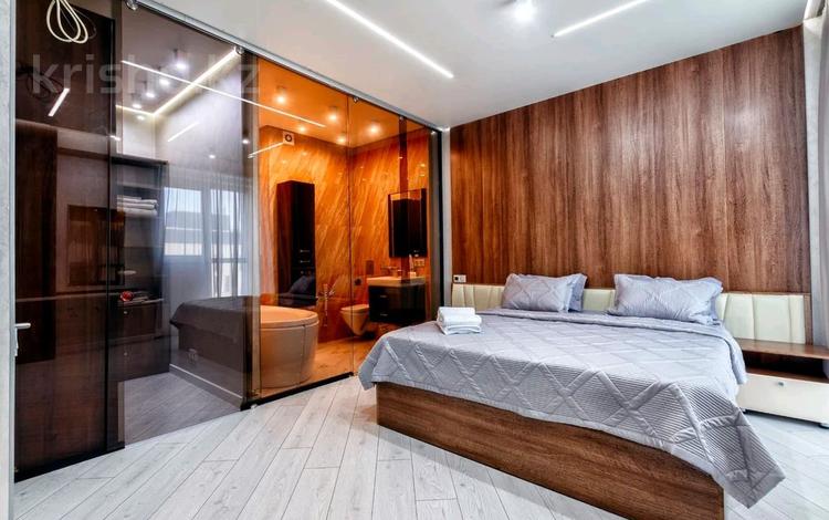 3-комнатная квартира · 120 м² · 8/19 этаж, Сыганак 17 за 800 000 ₸ в Астане, Есильский р-н — фото 2
