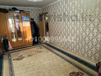 3-бөлмелі пәтер · 62 м² · 2/5 қабат, Майкудук, Майкудук, 16й микрорайон 5 — Парк сатурн остановка горняк, бағасы: 15 млн 〒 в Караганде, Алихана Бокейханова р-н