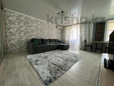 1-комнатная квартира, 33 м², 4/4 этаж помесячно, Желтоксан- маметова 35 за 250 000 〒 в Алматы, Алмалинский р-н