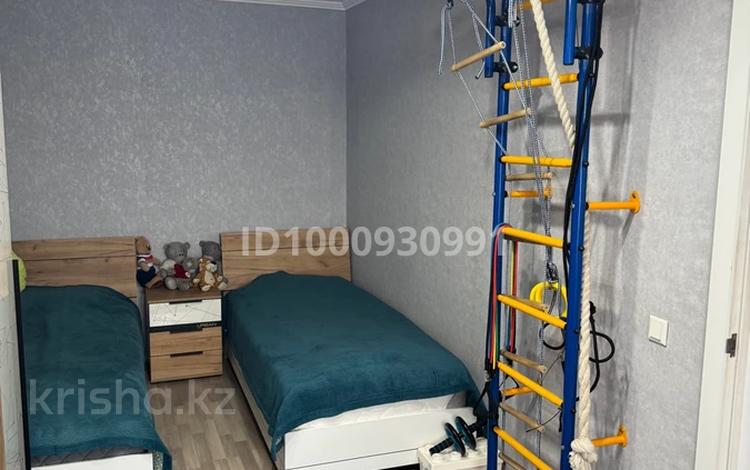 3-комнатная квартира · 56 м² · 5/5 этаж, 1 микрорайон 5 за 14.5 млн ₸ в  — фото 2