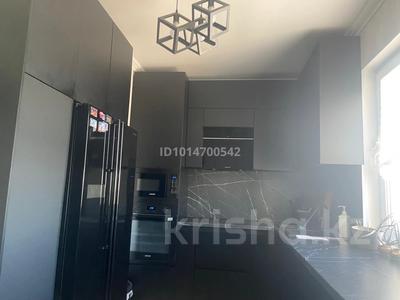 2-комнатная квартира · 58.3 м² · 9/12 этаж, Республики 1/3 — Напротив мечети Әль-Машани за 26 млн ₸ в Караганде, Казыбек би р-н