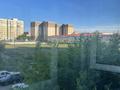 3-комнатная квартира · 76.6 м² · 3/10 этаж, мкр Юго-Восток, Сарыарка 31 за 36.5 млн ₸ в Караганде, Казыбек би р-н — фото 2
