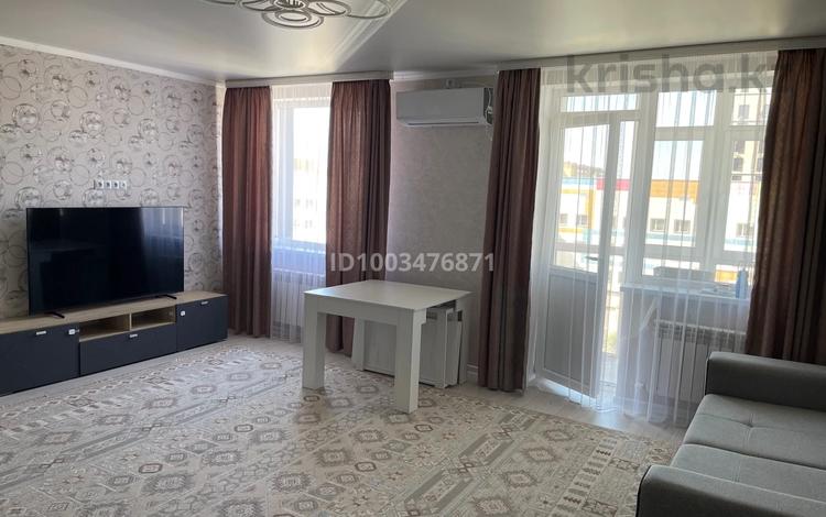 3-бөлмелі пәтер · 91.7 м² · 4/9 қабат, Самал 82 — Коняхина, бағасы: 43 млн ₸ в Уральске — фото 2