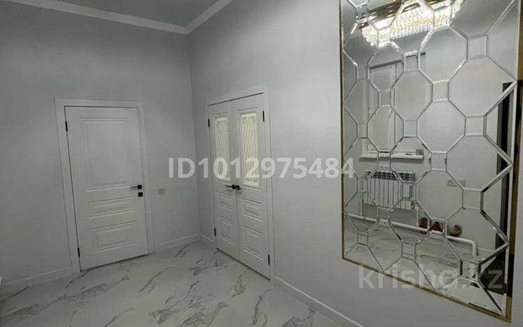 Отдельный дом · 4 комнаты · 225 м² · 8 сот., Назар батыр 79 за 32 млн ₸ в Кульсары — фото 2