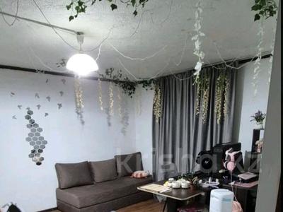 Жеке үй · 32 бөлме · 1000 м² · 10 жүзд., Академическая 4, бағасы: 200 млн ₸ в Караганде, Казыбек би р-н