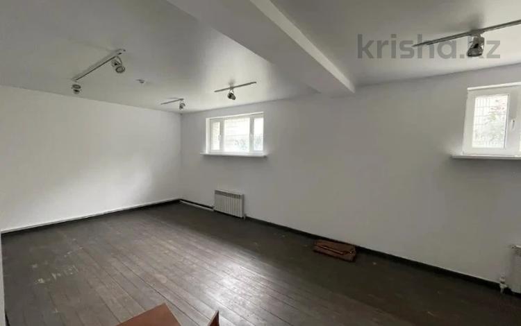 Свободное назначение, офисы, магазины и бутики, склады, азс, автосервисы и автомойки, общепит, салоны красоты, сельское хозяйство, бани, гостиницы и зоны отдыха, медцентры и аптеки, образование, развлечения · 1260 м² за 900 млн 〒 в Алматы, Бостандыкский р-н — фото 2