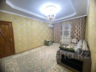 4-бөлмелі пәтер, 85 м², 5/5 қабат, мкр Верхний Отырар, бағасы: 25 млн 〒 в Шымкенте, Аль-Фарабийский р-н