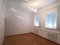 Отдельный дом · 4 комнаты · 210 м² · 18 сот., Кенжегалиев 133 — 1 ауыл за 40 млн ₸ в Кульсары — фото 46