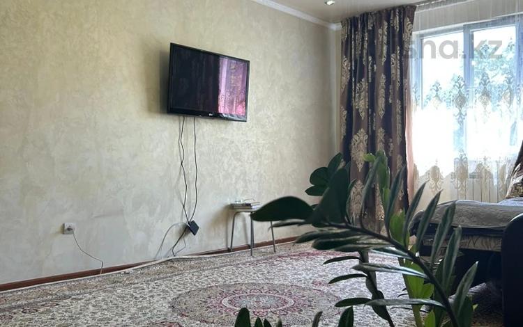 2-комнатная квартира, 78.8 м², 4/9 этаж, мкр Аксай-3Б 30А за 35.5 млн 〒 в Алматы, Ауэзовский р-н — фото 2