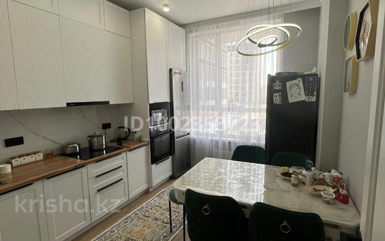 3-комнатная квартира · 130 м² · 5/37 этаж, Достык 5 за 74 млн 〒 в Астане, Есильский р-н — фото 2