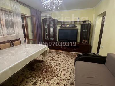 4-бөлмелі пәтер, 83 м², 8/12 қабат, мкр Аксай-1 4б — Толе би Саина, бағасы: 50 млн 〒 в Алматы, Ауэзовский р-н