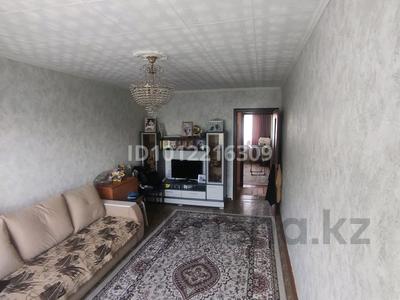 2-комнатная квартира · 48 м² · 4/5 этаж, Майкудук, Майкудук, 16й микрорайон 9 за 10.5 млн ₸ в Караганде, Алихана Бокейханова р-н