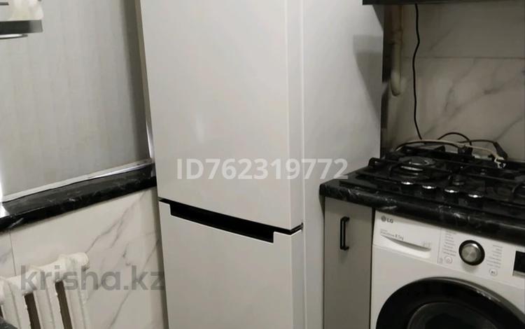 3-комнатная квартира · 65 м² · 1/4 этаж, мкр №1 9 за 350 000 ₸ в Алматы, Ауэзовский р-н — фото 13