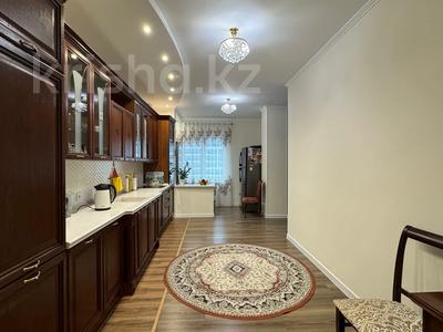 Продажа квартир в Астане: 4-комнатная квартира · 202.1 м² · 6/12 этаж, Конаева 29 за 100 млн 〒 4-комнатная квартира · 202.1 м² · 6/12 этаж, Конаева 29 за 100 млн 〒 в Астане, Есильский р-н