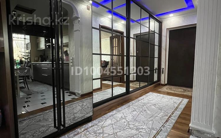 3-комнатная квартира · 90 м² · 1/5 этаж, Лермонтова 55 — Оптовка за 42 млн 〒 в Талгаре — фото 16