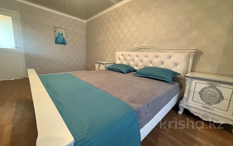2-комнатная квартира · 60 м² · 3/9 этаж, 11-й мкр 33 за 15 000 ₸ в Актау — фото 2