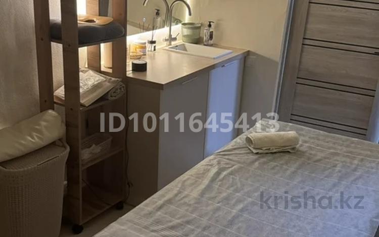 Кабинеттер және жұмыс орындары · 14 м², бағасы: 250 000 ₸ в Алматы, Бостандыкский р-н — фото 2