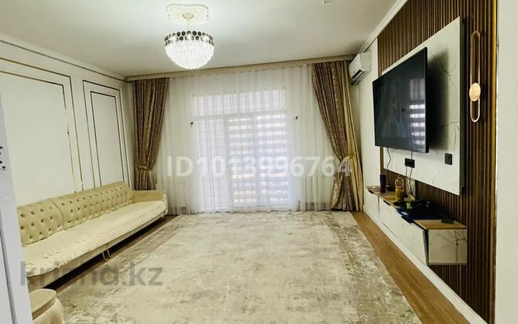 3-бөлмелі пәтер · 82.4 м² · 6/9 қабат, Куаныша Толеметова 50/6, бағасы: 41 млн ₸ в Шымкенте, Абайский р-н — фото 2