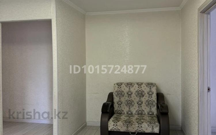 3-комнатная квартира · 48 м² · 5/5 этаж, Майкудук, 17й микрорайон 55 за 135 000 ₸ в Караганде, Алихана Бокейханова р-н — фото 2