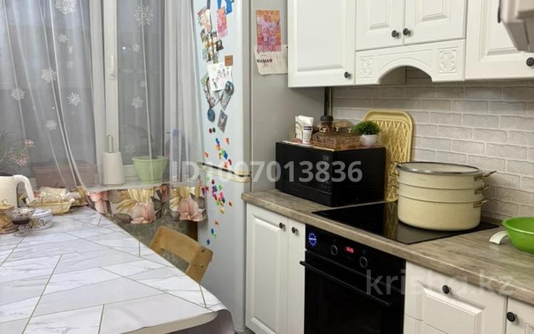3-комнатная квартира · 70 м² · 6/9 этаж, Камзина 72 за 31 млн ₸ в Павлодаре — фото 2