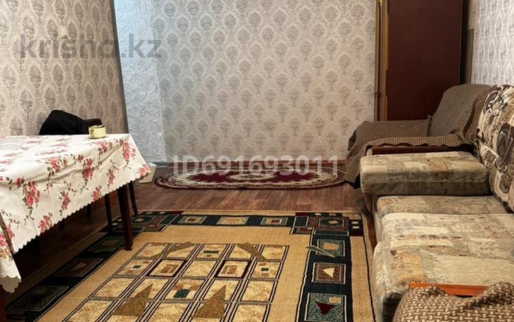 1-комнатная квартира · 32 м² · 1/4 этаж, мкр №5 44 за 230 000 ₸ в Алматы, Ауэзовский р-н — фото 2