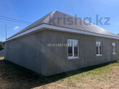 Отдельный дом · 4 комнаты · 136 м² · 10 сот., Ынтымак 50 — При везде рядом с кафе жумазия за 20.5 млн ₸ в Володарское
