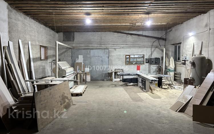 Склады, азс, автосервисы и автомойки · 350 м² за 500 000 ₸ в Караганде, Алихана Бокейханова р-н — фото 2