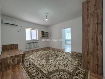 Отдельный дом · 1 комната · 60 м², мкр Атамура, 3 6 за 100 000 〒 в Атырау