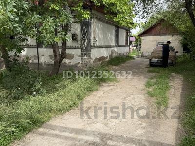 Жеке үй · 8 бөлме · 200 м² · 8 сот., ул. М. Тулебаева 10, бағасы: 17 млн ₸ в 