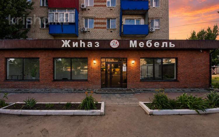 Свободное назначение, офисы, магазины и бутики, салоны красоты, медцентры и аптеки, образование · 219 м² за 60 млн ₸ в Зачаганске — фото 2