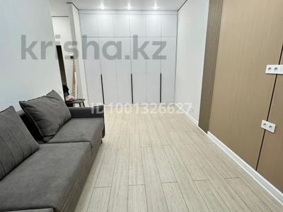 Аренда квартир в Астане: 1-комнатная квартира · 40 м² · 3/12 этаж · помесячно, Шамши Калдаяков 25а за 235 000 〒 1-комнатная квартира · 40 м² · 3/12 этаж · помесячно, Шамши Калдаяков 25а за 235 000 〒 в Астане, Сарайшык р-н