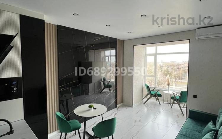 2-комнатная квартира · 55 м² · 7/9 этаж, Назарбаева 1/3 за 22 000 ₸ в Павлодаре — фото 2