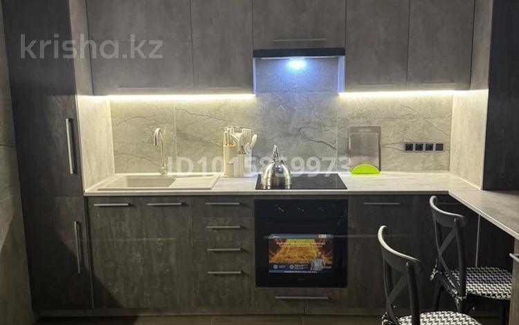 2-комнатная квартира · 46 м² · 11/18 этаж, Утепова 31 за 500 000 ₸ в Алматы, Бостандыкский р-н — фото 2