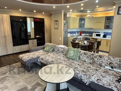 4-комнатная квартира · 74 м² · 5/9 этаж, мкр Юго-Восток, Гапеева 1 за 26 млн ₸ в Караганде, Казыбек би р-н