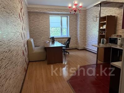 Жеке үй · 20 бөлме · 578.3 м² · 10 жүзд., Тауелсиздик 40/7 — Первая линия, бағасы: ~ 450 млн ₸ в Астане, Алматы р-н