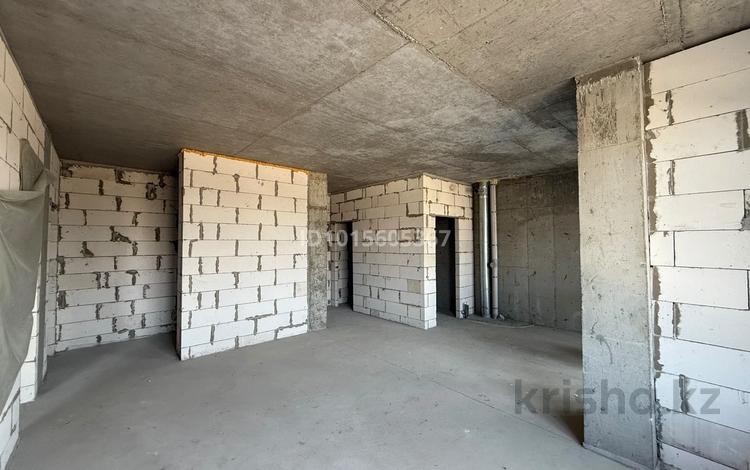 2-бөлмелі пәтер · 70 м² · 1/9 қабат, Жалена Тулепова 17Б, бағасы: 27 млн ₸ в Атырау, мкр Авангард-4 — фото 2