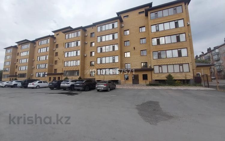 2-комнатная квартира · 55 м² · 1/5 этаж, 35 квартал 16 за 33 млн ₸ в Семее — фото 2