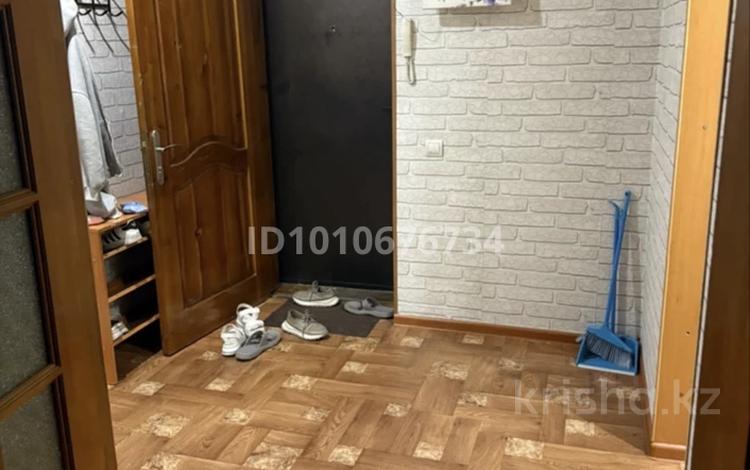 2-бөлмелі пәтер · 52 м² · 2/6 қабат, ул Гагарина 218, бағасы: 20 млн ₸ в Семее — фото 2