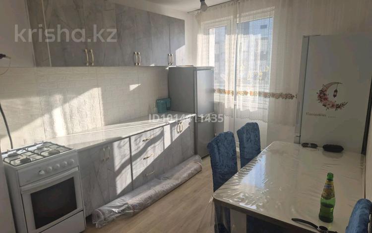 1-бөлмелі пәтер · 36 м² · 9/9 қабат, Райымбек батыр 276, бағасы: 200 000 ₸ в  — фото 2