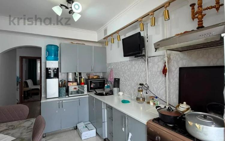 3-бөлмелі пәтер · 59.8 м² · 2/5 қабат, Братьев Жубановых 281, бағасы: 21 млн ₸ в Актобе — фото 2
