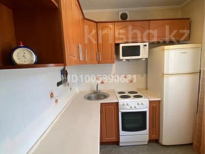 1-бөлмелі пәтер · 32 м² · 2/5 қабат, мкр Михайловка , Академическая, бағасы: 150 000 ₸ в Караганде, Казыбек би р-н