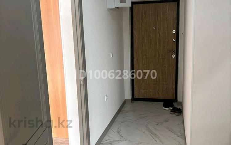 1-бөлмелі пәтер · 50 м² · 6/16 қабат, мкр. Алмагуль, Алмагуль, бағасы: 180 000 ₸ в Атырау — фото 2