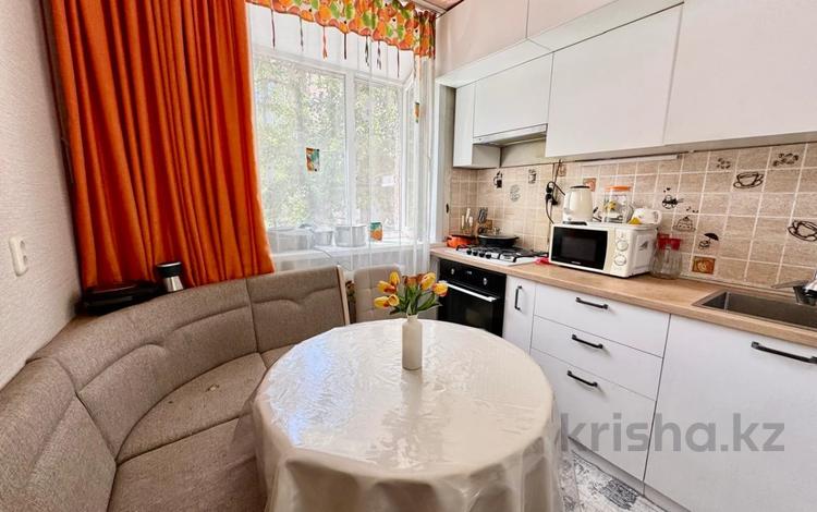 3-бөлмелі пәтер · 52 м² · 1/5 қабат, Сортировка, Мануильского, бағасы: 10.9 млн ₸ в Караганде, Алихана Бокейханова р-н — фото 2