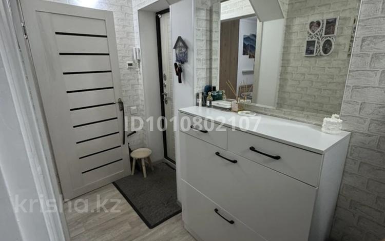 2-бөлмелі пәтер · 45 м² · 1/3 қабат, проспект Момышулы 9а, бағасы: 22 млн ₸ в Шымкенте, Аль-Фарабийский р-н — фото 2