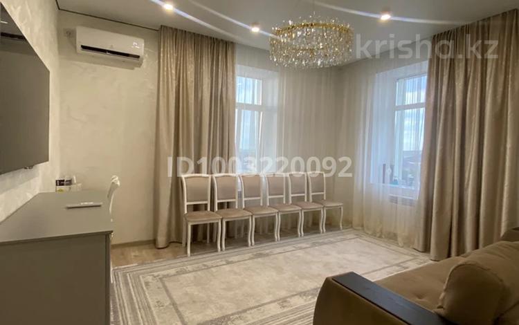 3-комнатная квартира · 75 м² · 6/10 этаж, Муканова 78 за 43.8 млн ₸ в Караганде, Казыбек би р-н — фото 2