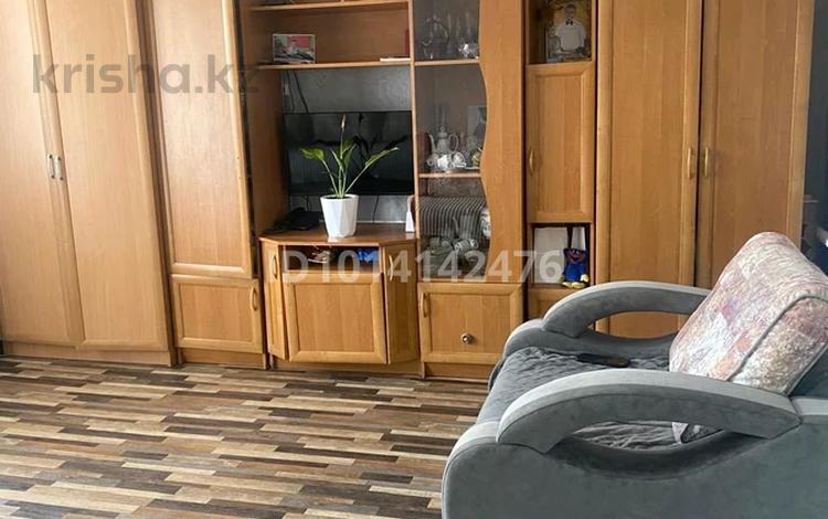 1-комнатная квартира · 38.8 м² · 2/2 этаж, Холодный ключ, Цветочная(ПОШ2) 3а за 6 млн ₸ в Семее — фото 2