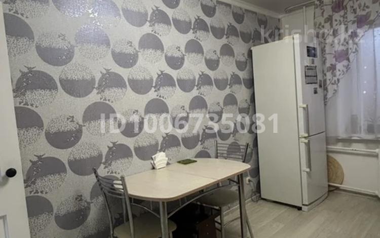 1-комнатная квартира · 43 м² · 6/10 этаж, Жамбыл 40/1 за 14.8 млн ₸ в Уральске — фото 2